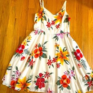 Floral summer dress with adjustable straps